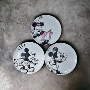 Zak Designs Plates 10" Retro Mickey Minnie Mouse Melamine Dinner Child Disney